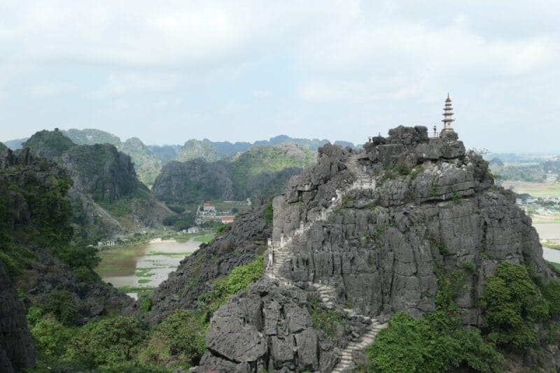 Ninh Binh dragon temple Vietnam